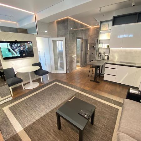 Rentnow Modern Lux Apartment In Centre Chisinau Exterior foto